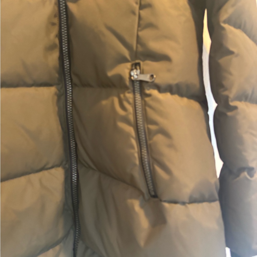 NWOT Pajar Women's Jayde Puffer Coat with Fur Trim - Picture 3 of 10